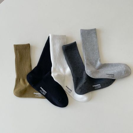 1 paire de chaussettes de sport polyvalentes - Chaussettes mi-mollet décontractées en coton à motif alphabet