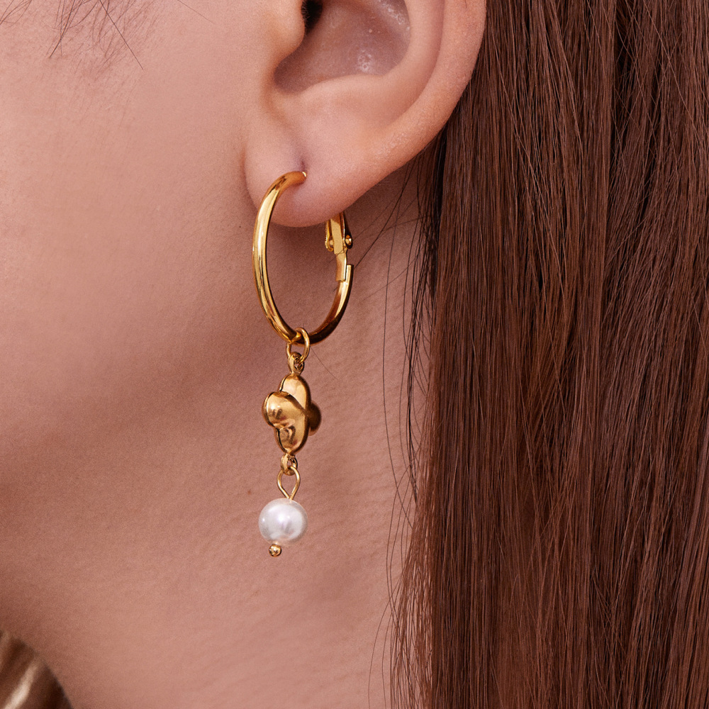 1 Paire De Boucles D'Oreilles Pendantes Élégantes En Acier Inoxydable Doré, Motif Trèfle, Pour Femme. h5Image5