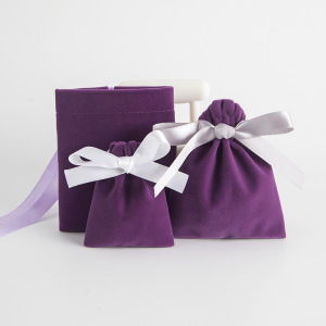 Pochette À Bijoux En Flanelle Unie Avec Nœud Papillon Et Cordon De Serrage (1 Pièce) h5 Image3