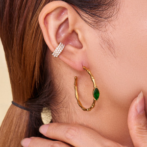 1 Paire De Boucles D'Oreilles Créoles Luxueuses Pour Femmes, En Verre Vert, Acier Inoxydable, Étanches Et Couleur Or. h5 Image4