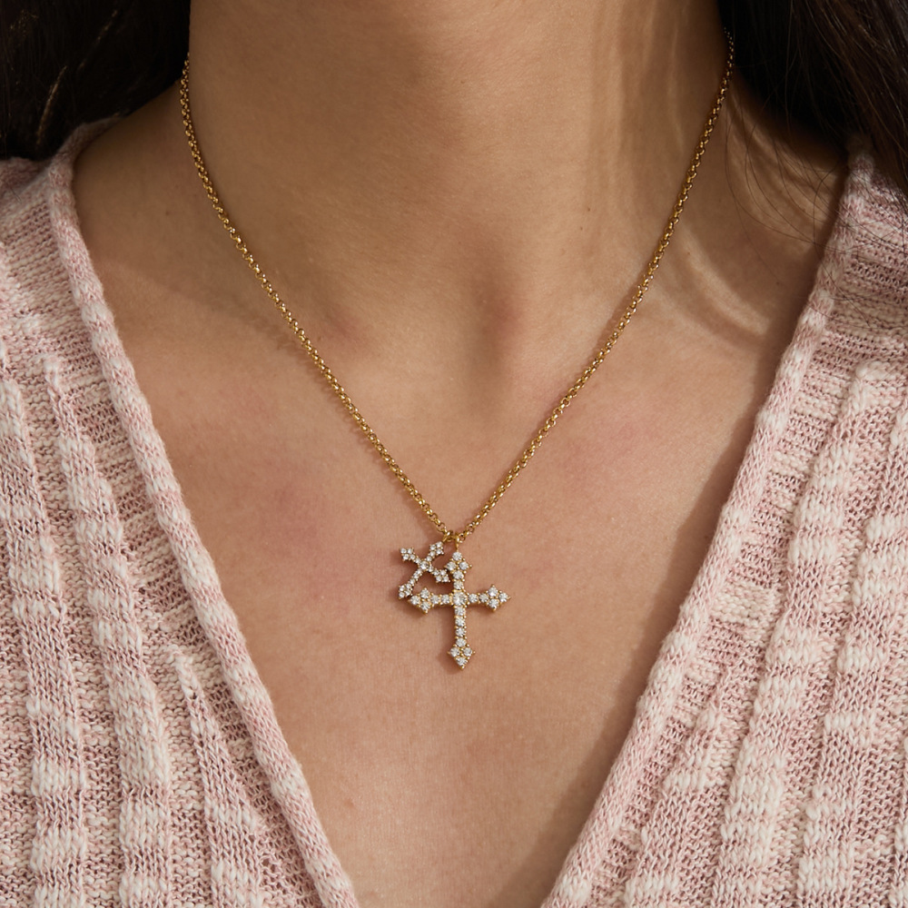 Collier Pendentif Croix Luxueux Pour Femme, En Acier Inoxydable Étanche, Couleur Or (1 Pièce) Image4