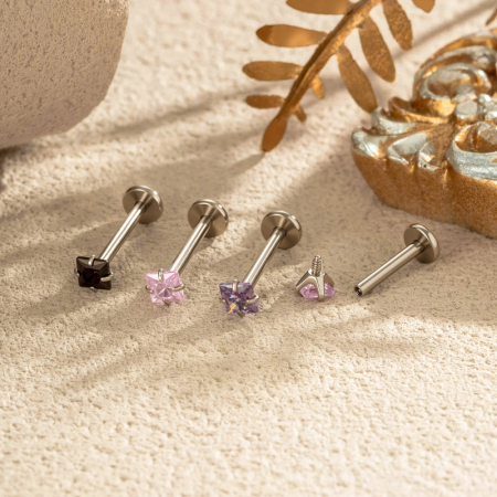 Boucles d'oreilles piercing femme carrées classiques en acier inoxydable étanche avec zircon (1 pièce) 2