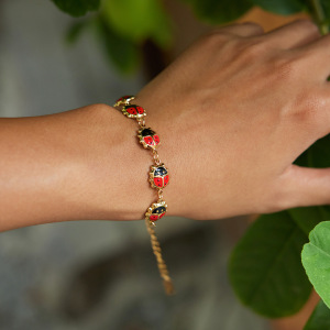 Bracelet À Breloques Vivid Beetles Pour Femme, En Acier Inoxydable, Étanche, Couleur Or (1 Pièce). h5 Image3