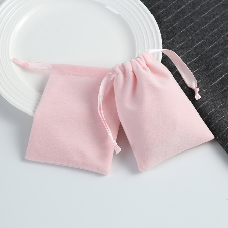 Pochette à bijoux en flanelle rose à cordon (1 pièce) 2