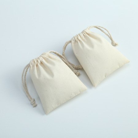 1 pochette à bijoux en coton avec cordon de serrage 2