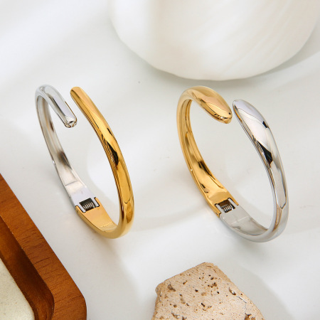 Bracelet jonc femme Simple Series, forme irrégulière, en acier inoxydable, couleur or, étanche, à porter au quotidien (1 pièce) 2
