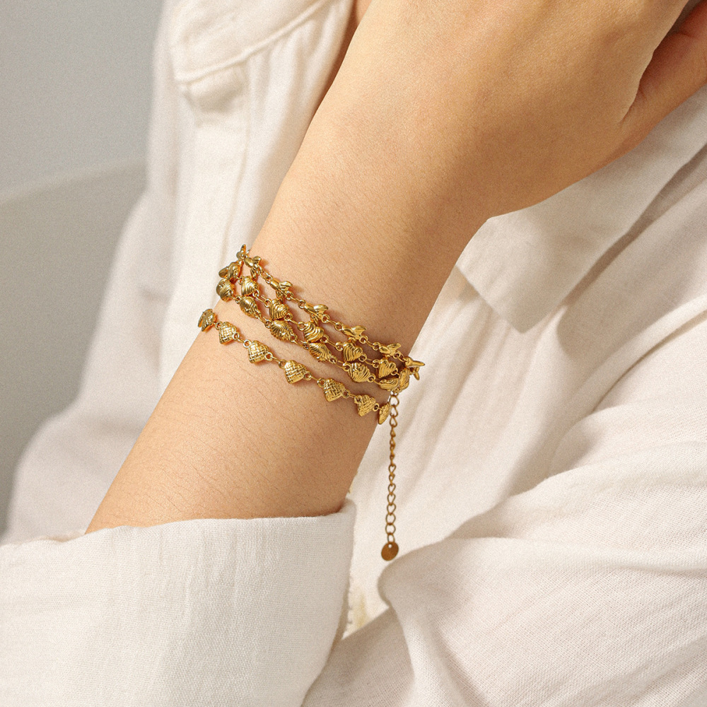 Bracelet En Acier Inoxydable Doré Étanche Avec Motif Cœur (1 Pièce) Image5