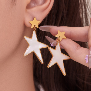 Boucles D'Oreilles Pendantes Pour Femme, En Acier Inoxydable Doré, Imperméables, En Forme D'Étoile Irrégulière (1 Paire). h5 Image4