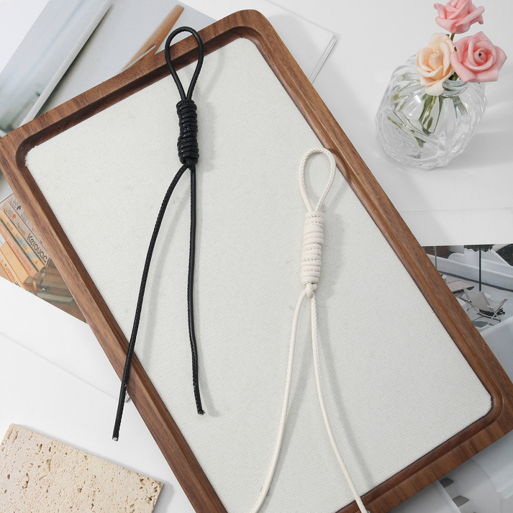 1 Breloque De Sac Pour Femme En Cuir Imprimé Léopard, Délicatement Torsadée Image3