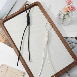 1 Breloque De Sac Pour Femme En Cuir Imprimé Léopard, Délicatement Torsadée h5 Image3