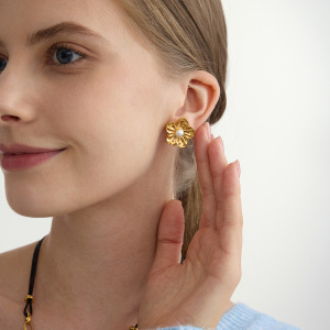 1 Paire De Boucles D'Oreilles À Clip Pour Femme, En Acier Inoxydable Doré, Motif Floral Romantique h5 Image5