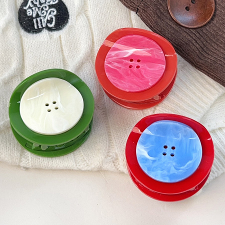 1 pince à cheveux créative en acrylique avec boutons et motifs de fruits sucrés