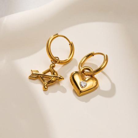 Boucles d'oreilles pendantes pour femme, en acier inoxydable doré, imperméables, en forme de flèche de Cupidon (1 paire).