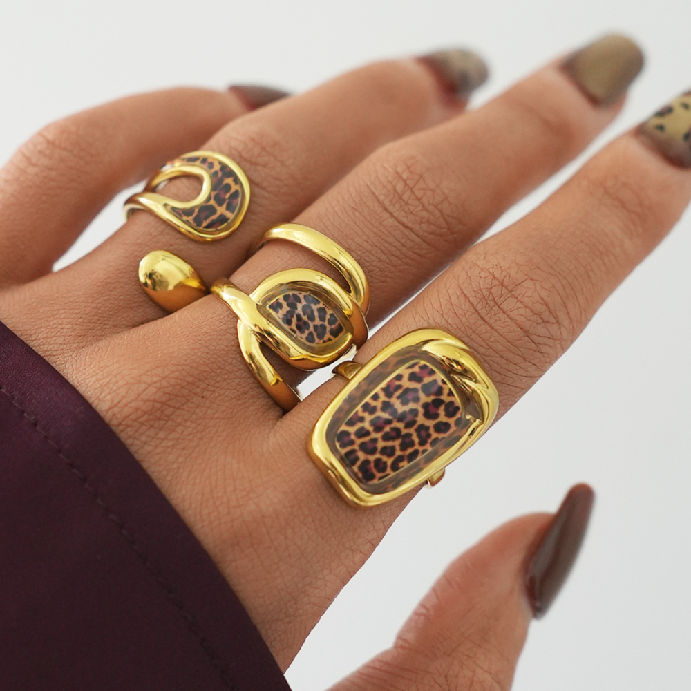 Bague Femme Rétro De Forme Irrégulière En Acier Inoxydable Étanche Couleur Or (1 Pièce) Image6