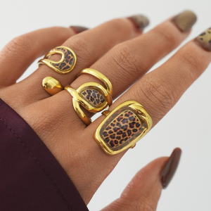 Bague Femme Rétro De Forme Irrégulière En Acier Inoxydable Étanche Couleur Or (1 Pièce) h5 Image6