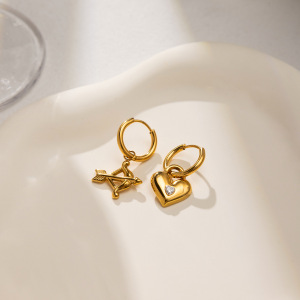 Boucles D'Oreilles Pendantes Pour Femme, En Acier Inoxydable Doré, Imperméables, En Forme De Flèche De Cupidon (1 Paire). h5 Image5