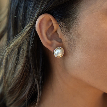 1 paire de magnifiques boucles d'oreilles puces rondes en acier inoxydable étanche couleur or pour femmes 2
