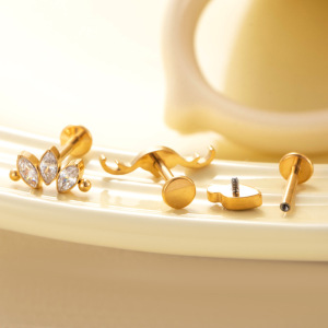 Boucles D'Oreilles Piercing Pour Femme En Alliage De Titane Massif Couleur Or Et Zircon (1 Pièce) h5 Image4