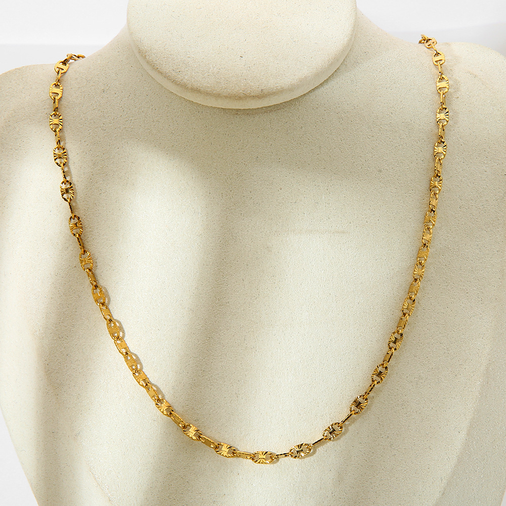 Ensemble De Bijoux Pour Femme Simple Series Daily Chain En Acier Inoxydable Étanche Couleur Or (1 Pièce) Image4