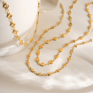 Collier Chaîne Femme Simple Et Discret En Acier Inoxydable, Couleur Or, Avec Pendentif Cœur Discret. h5 Image3