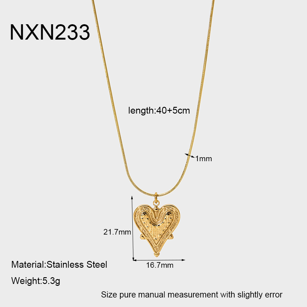 Collier Pendentif Femme Style Rétro Classique En Forme De Cœur, En Acier Inoxydable Étanche Couleur Or (1 Pièce)
