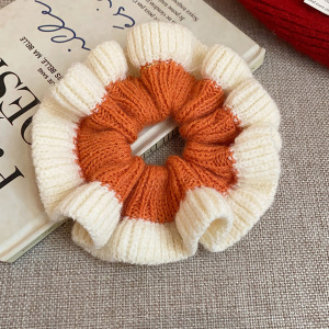 1 Chouchou En Forme De Fleur De Couleur Assortie h5 