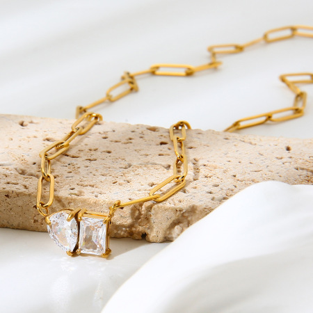 Collier chaîne goutte d'eau rectangulaire en acier inoxydable étanche couleur or avec zircon pour femme