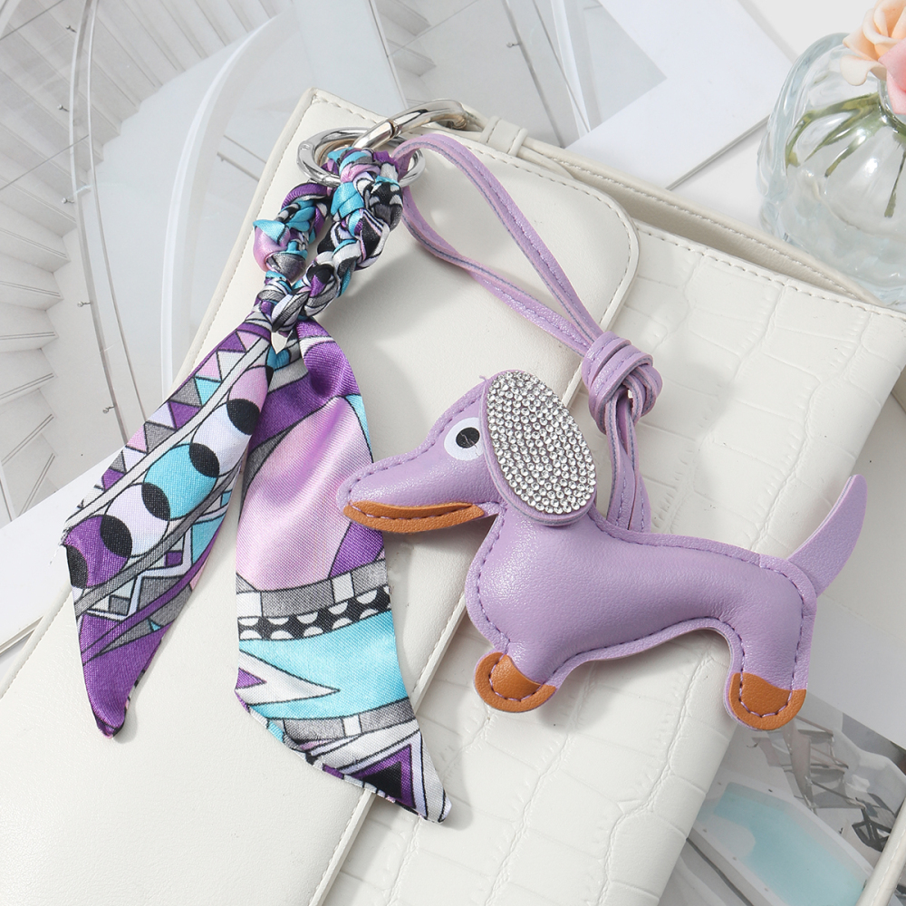 1 Foulard En Soie Noué À La Main, Mignon Et Fait Main, Avec Un Teckel Et Un Porte-Clés En Cuir. Image5