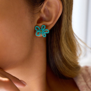 Boucles D'Oreilles Puces Pour Femme, En Acier Inoxydable Doré, Imperméables, Avec Perles Bleues En Forme De Fleur (1 Paire). h5 Image4