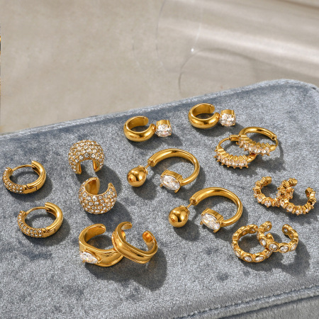 1 paire de manchettes d'oreilles glamour pour femmes, en acier inoxydable imperméable, couleur or, ornées de zircon. 2