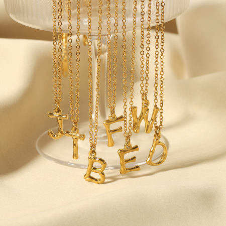 Collier pendentif lettre en acier inoxydable étanche couleur or
