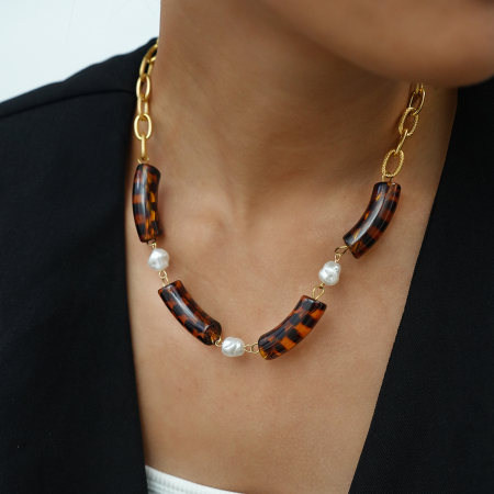 Collier pour femme en acier inoxydable imperméable, orné de perles et d'un imprimé léopard en acrylique (1 pièce). 2