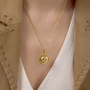Collier Pendentif Femme En Acier Inoxydable Doré, Motif Scarabées (1 Pièce) h5 Image4