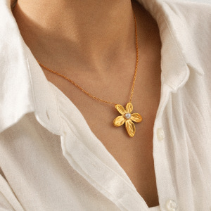 Collier Pendentif Fleur Et Perle En Acier Inoxydable Étanche, Couleur Or (1 Pièce) h5 Image5