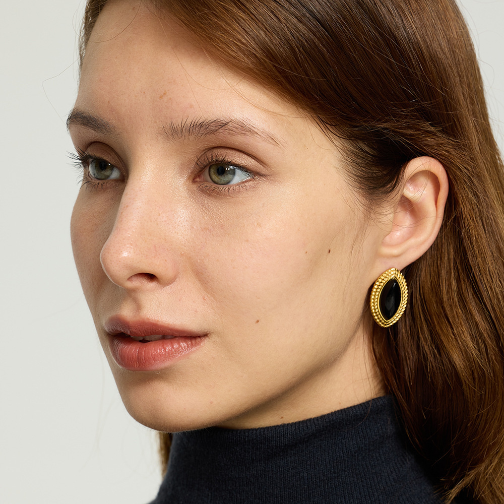 1 Paire De Boucles D'Oreilles Puces Classiques Rétro Œil De Diable En Résine Couleur Or Pour Femme Image4