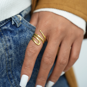 Bague Femme Rétro De Forme Irrégulière En Acier Inoxydable Étanche Couleur Or (1 Pièce) h5 Image4