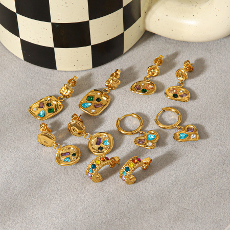 1 paire de boucles d'oreilles pendantes luxueuses en acier inoxydable étanche couleur or avec zircon