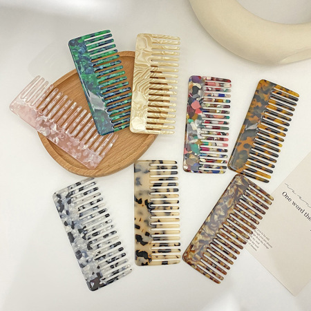 Brosse à cheveux vintage en acétate coloré (1 pièce)