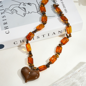 Collier Vintage En Résine En Forme De Cœur Pour Femme (1 Pièce) h5 Image5