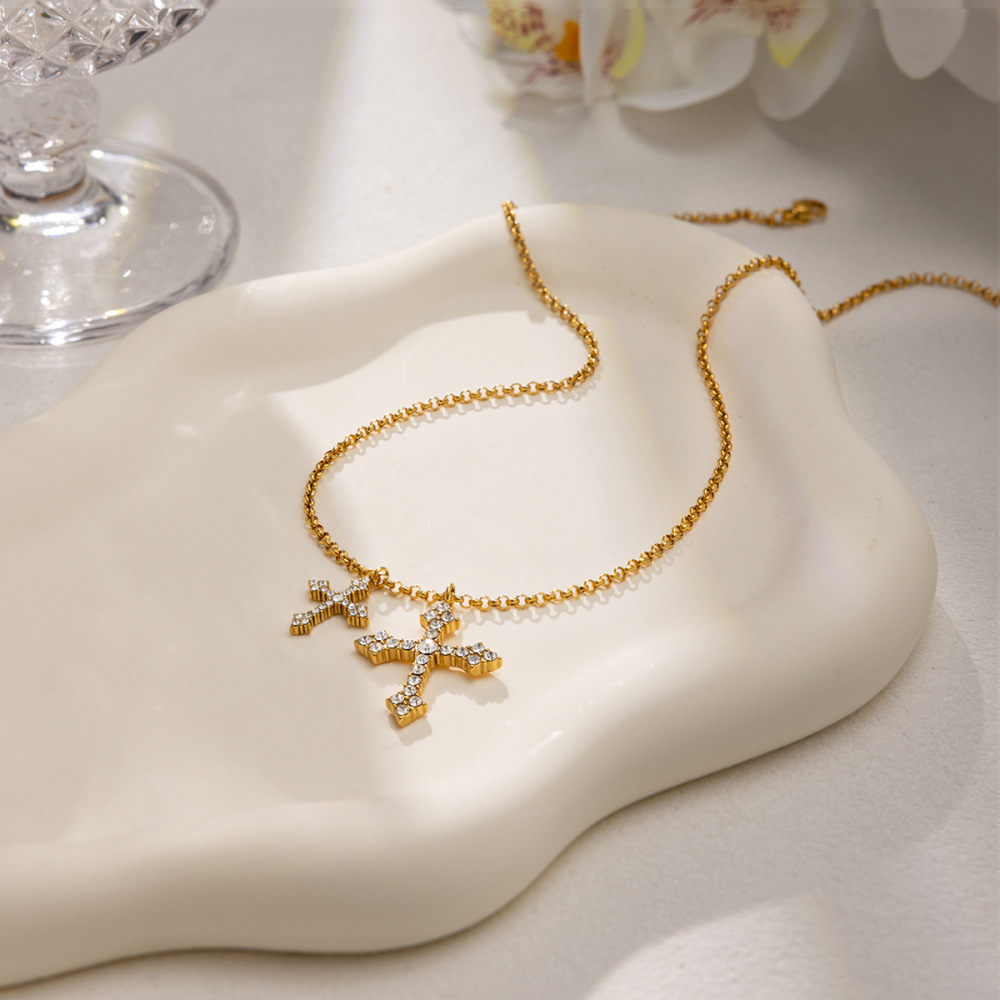Collier Pendentif Croix Luxueux Pour Femme, En Acier Inoxydable Étanche, Couleur Or (1 Pièce) Image7