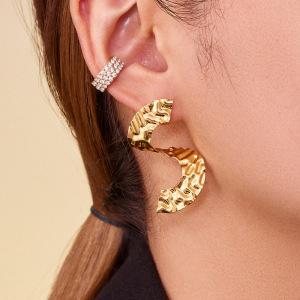Boucles D'Oreilles Puces Pour Femme, En Acier Inoxydable Doré, Motif Martelé En Forme De S (1 Paire). h5 Image6