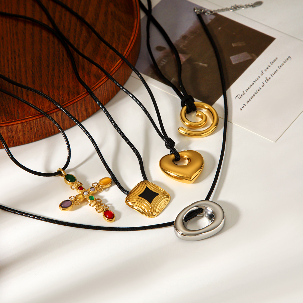 Collier Pendentif En Acier Inoxydable Étanche Couleur Or (1 Pièce) Image5