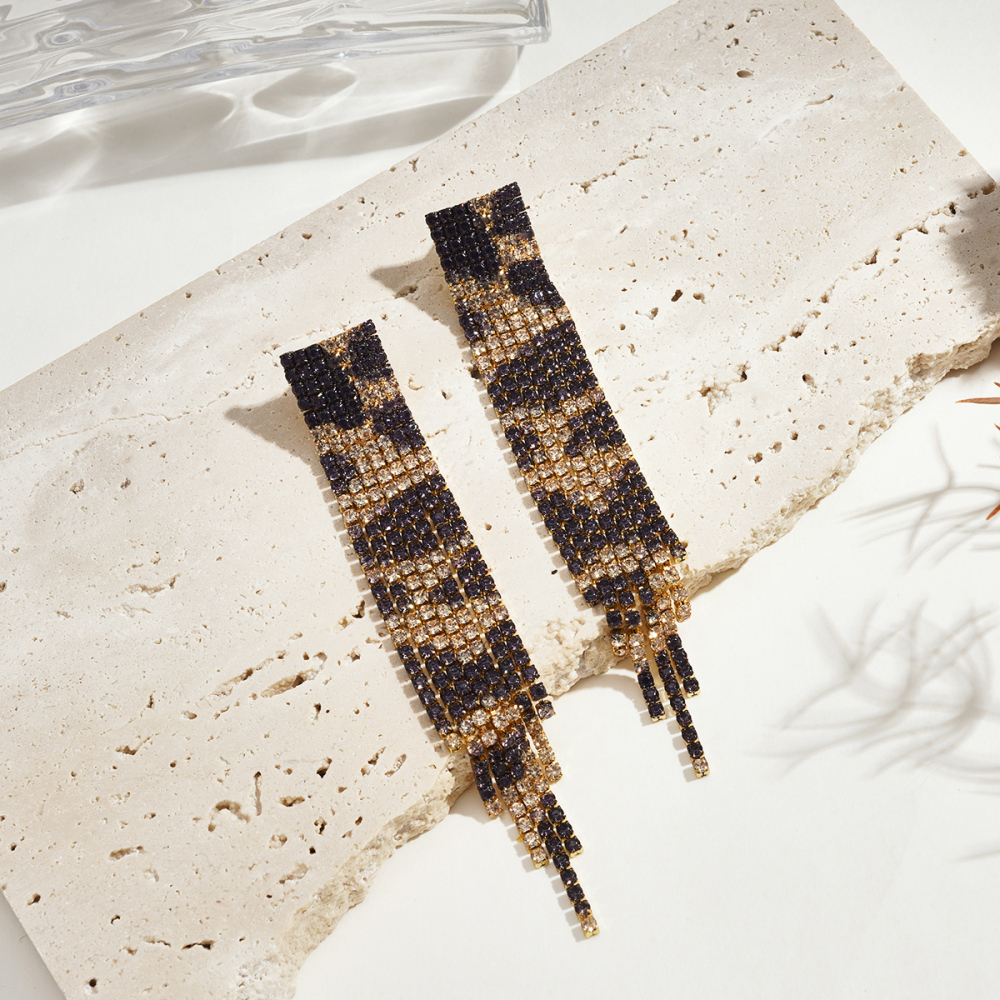 Ensembles De Bijoux Pour Femmes À Pompons Imprimé Léopard Luxueux h5Image5