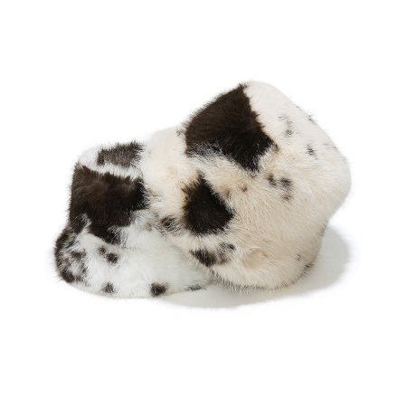 1 chapeau en peluche à imprimé animal