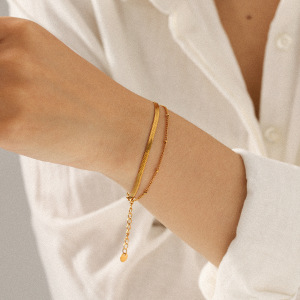 Bracelet Classique En Acier Inoxydable Étanche Couleur Or (1 Pièce) h5 Image3