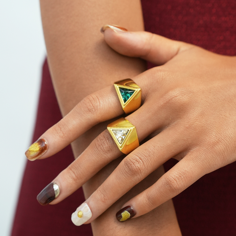 Bague Femme Triangulaire En Acier Inoxydable, Étanche, Couleur Or, Avec Zircon. Image3