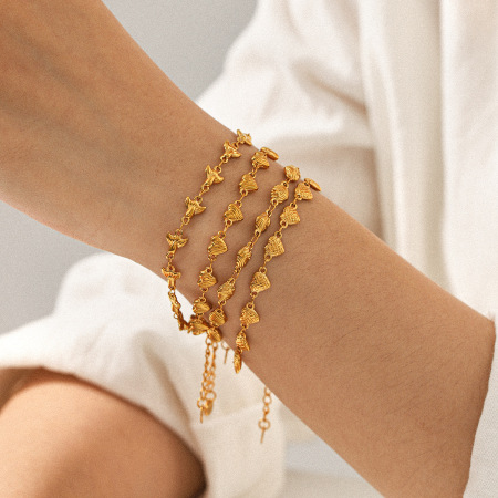 Bracelet en acier inoxydable doré étanche avec motif cœur (1 pièce) 2