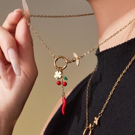 Collier pendentif femme luxueux Cherry&Chili en acier inoxydable étanche couleur or (1 pièce)