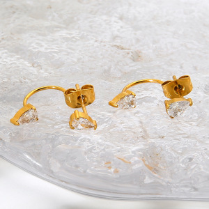 1 Paire De Boucles D'Oreilles Puces Élégantes Et Luxueuses En Forme De Goutte, En Acier Inoxydable Étanche Couleur Or Avec Zircon. h5 Image4