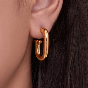 1 Paire De Boucles D'Oreilles Créoles Minimalistes Annulaires En Acier Inoxydable Étanche Couleur Or Pour Femme h5 Image4